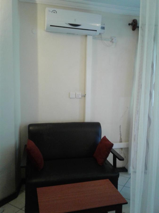 Coastgate Hotel Mombasa Esterno foto
