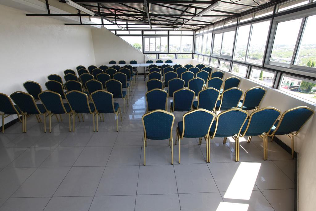 Coastgate Hotel Mombasa Esterno foto